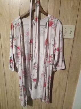 Flora Nikrooz Pink Floral Lightweight Robe